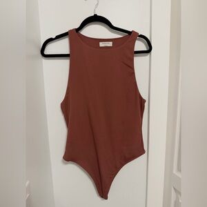 Babaton sleeveless Contour '90s Bodysuit
 in sundried red